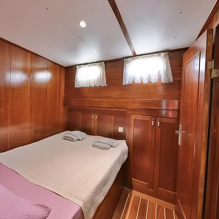  بلو كروز كاس